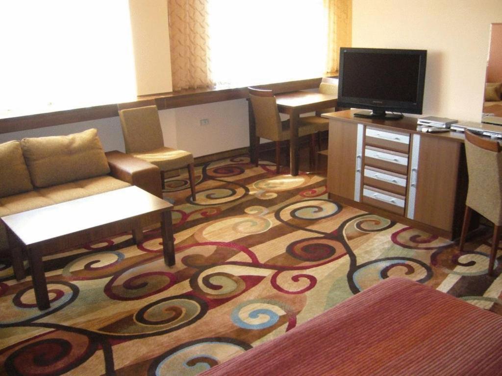 City Hotel Stara Zagora Room photo